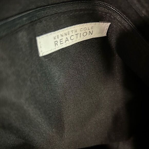 Kenneth Cole Reaction purse - Picture 3 of 7